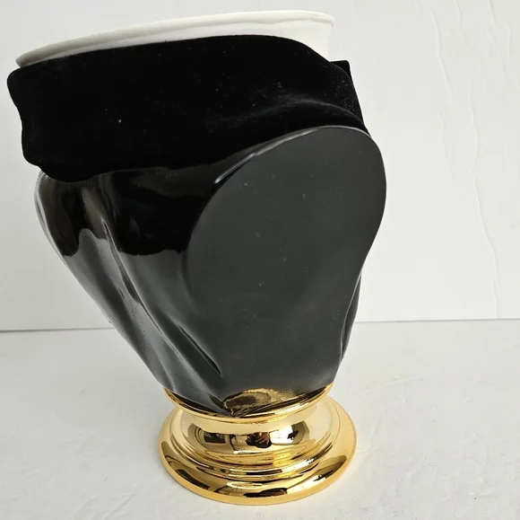 NWT Bath & Body Works 2021 Halloween Headless‎ Vampire Butler Man Candle Holder - Picture 4 of 9